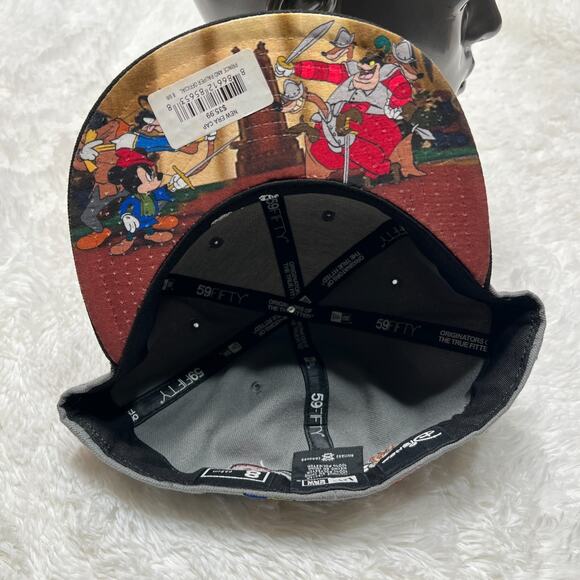 NEW ERA DISNEY MICKEY MOUSE HAT PETE PRINCE AND PAUPER 59FIFTY FITTED HAT SIZE 8 - Picture 6 of 7